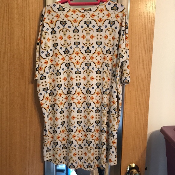 Blue & gold LuLaRoe Irma blouse size Medium - Picture 6 of 7